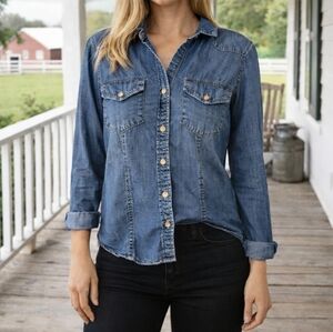 Cloth & Stone Chambray Button-Up Shirt - SMALL